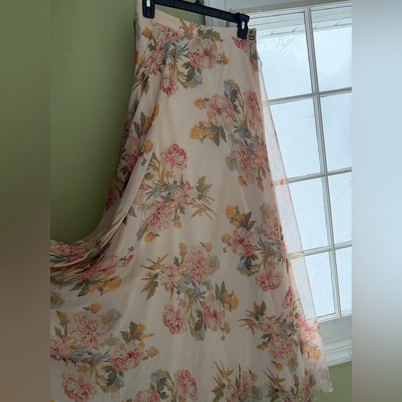 ❤️Beautiful Cream Pink Cottage Core Maxi Skirt With Beading and Lettuce Trim Hem - Picture 6 of 7